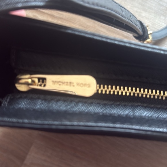 Michael Kors Jet set Travel crossbody - Picture 7 of 15